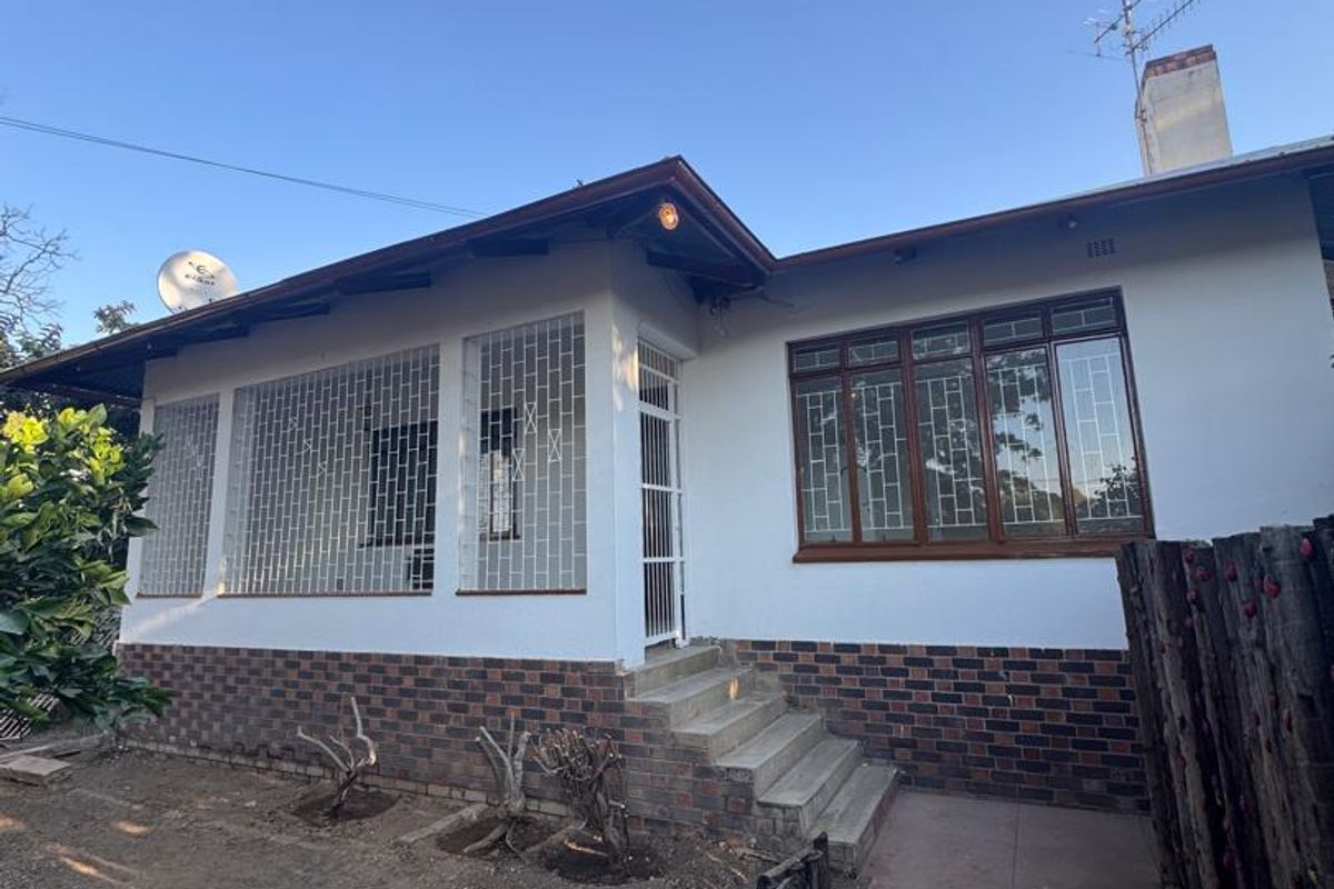 🏡 PRIME PROPERTY FOR SALE – WINDHOEK-WEST - Photo 2