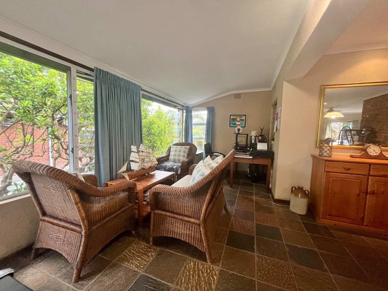 Hendra - Charming Family Haven in Umgeni Park – A Peaceful Retreat to Create Endless Memories - Photo 8