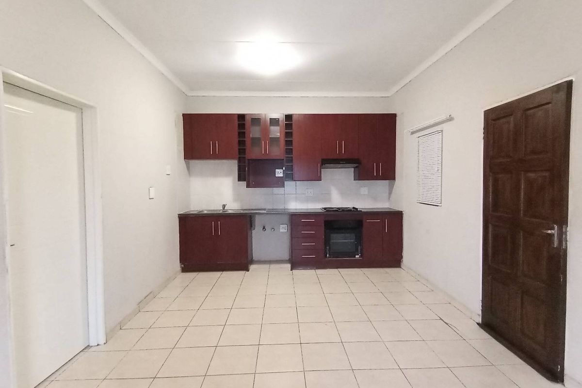 1 Bed Apartment to rent in Norkem Park. - Photo 2