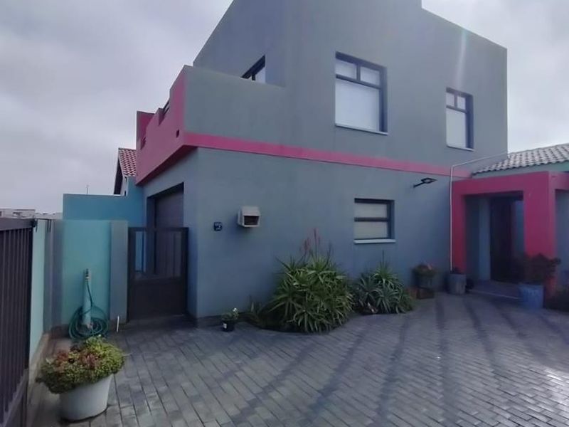 Just move in - Photo 2