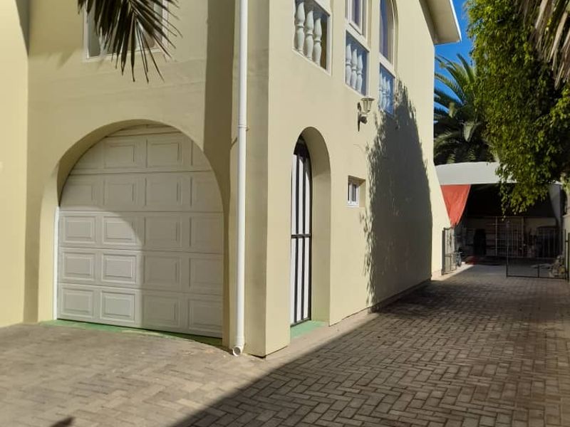 Beautiful House Hage Heights Swakopmund - Photo 8