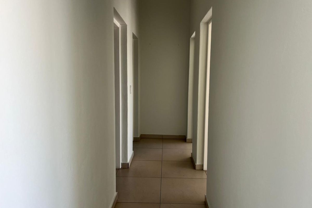 THREE BEDROOM APARTMENTAVAILABLE IN ISABEL ESTATE - Photo 4