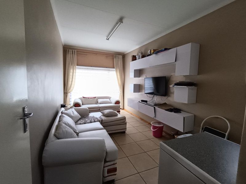 Beautiful newly renovated duet in langenhovenpark - Photo 10