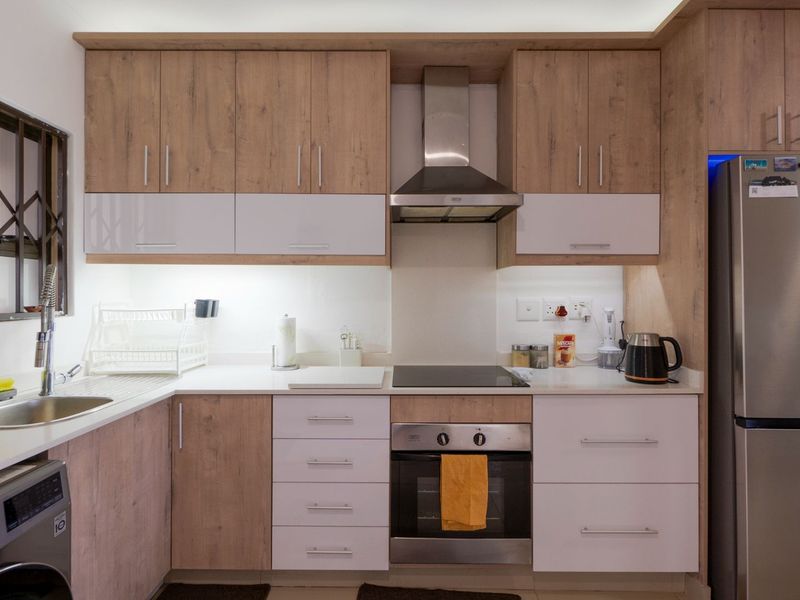 Investment opportunity and newly renovated - Photo 6