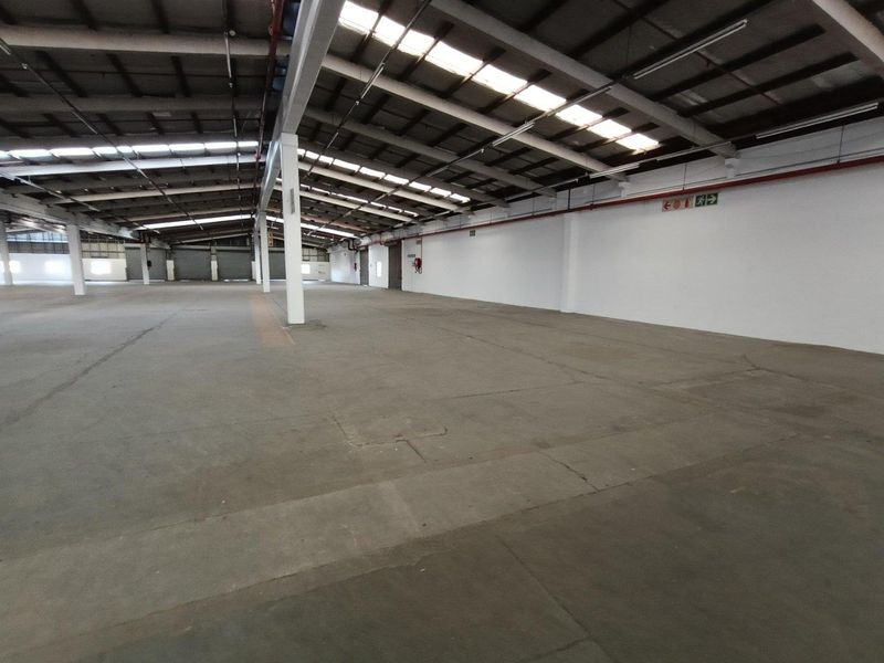 3353m2 Warehouse with 904m2 Yard - Photo 7