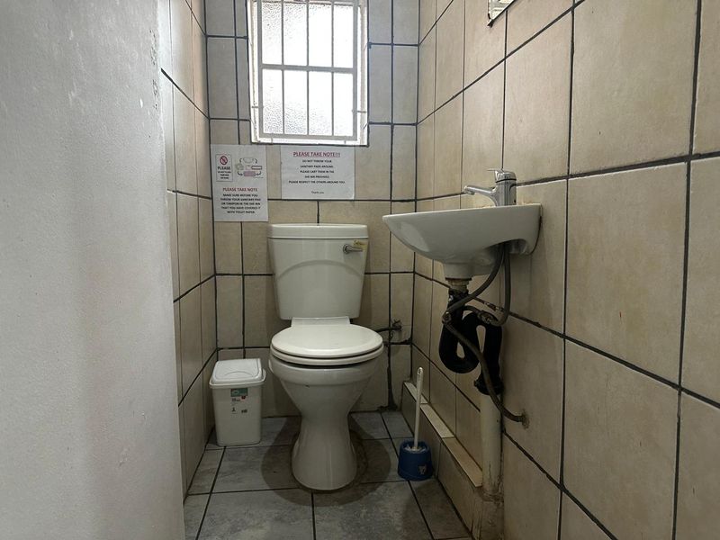 Ultimate Student Living - Photo 6