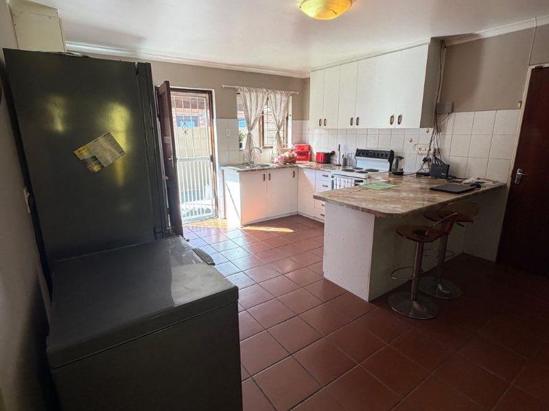 3 Bedroom House For Sale In Soneike, Kuils River - Photo 9