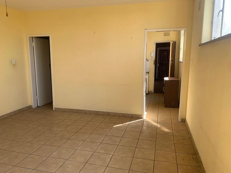 **1 bedroom flat in Edleen** - Photo 9
