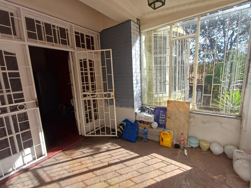 Kensington,Johannesburg 2 Bedroom house with outside room - Photo 6