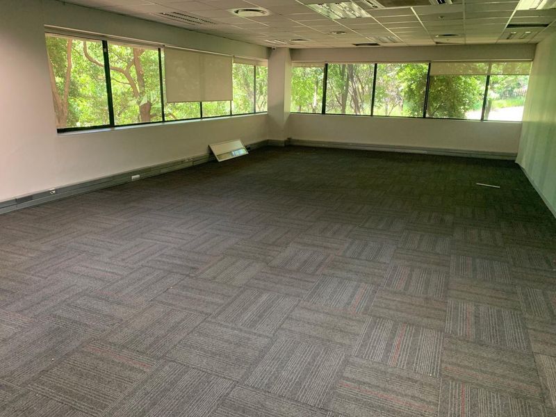 625m2 Woodmead Office To Let - Photo 9