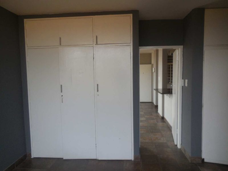 1 Bedroom Apartment in La Montagne - Photo 8