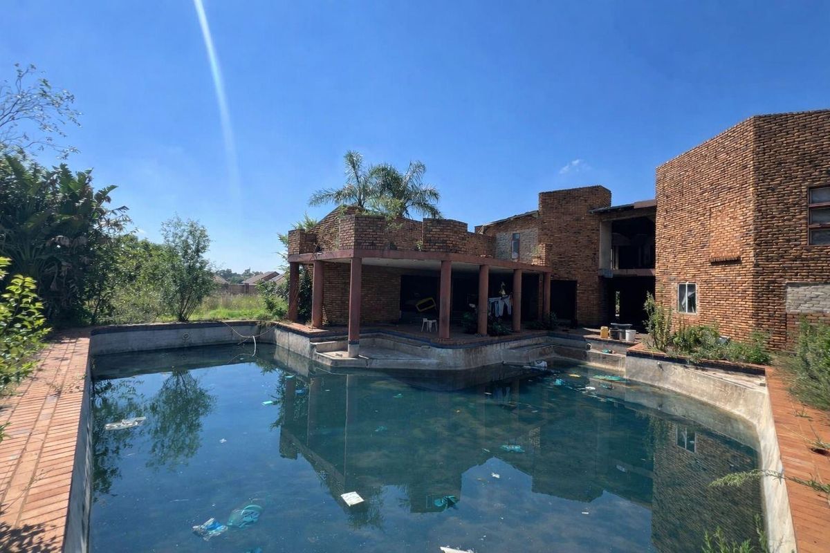 Prime Redevelopment Opportunity in Brentwood, Kempton Park - Photo 3