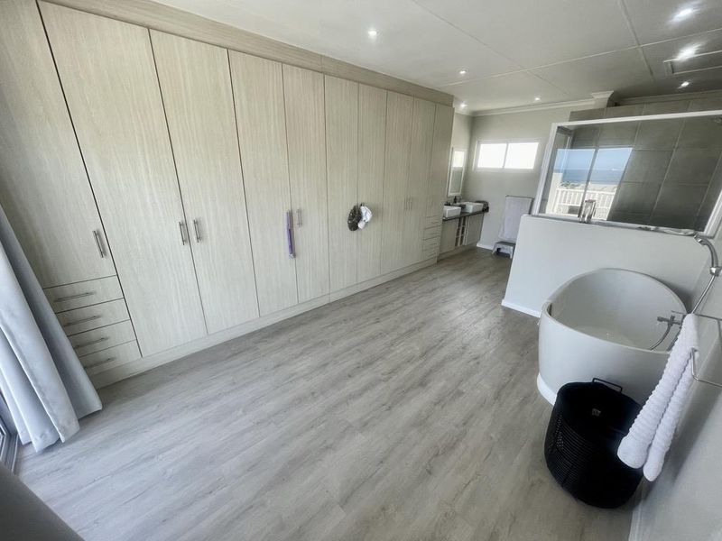 Hendra - Gem of a Townhouse with Sea Views & Direct Beach Access - Photo 6