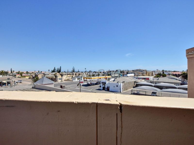 Central, Swakopmund:  3 Bedr Apartment in Toscana is for Sale - Photo 3