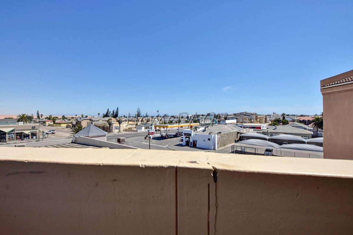Central, Swakopmund:  3 Bedr Apartment in Toscana is for Sale - Photo 3