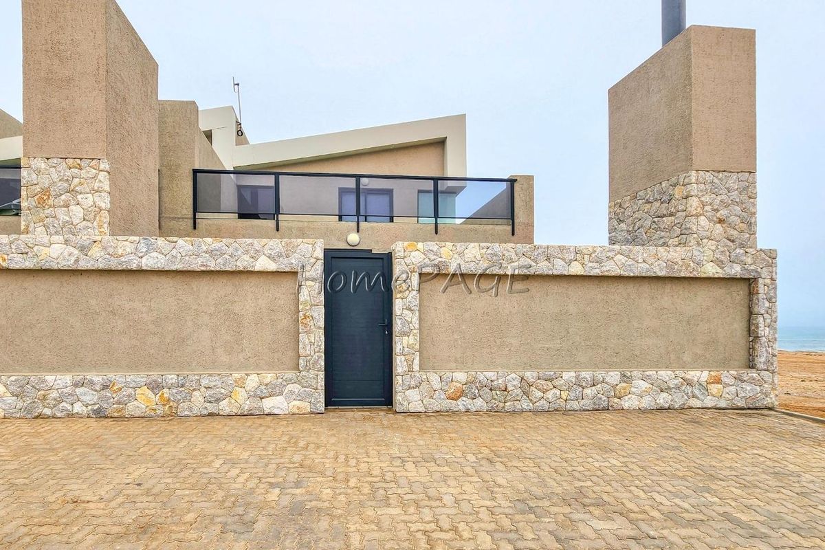 Ext 14 (Namib Desert), Henties Bay:  Beautiful Contemporary SEA VIEW UNIT is for Sale - Photo 4