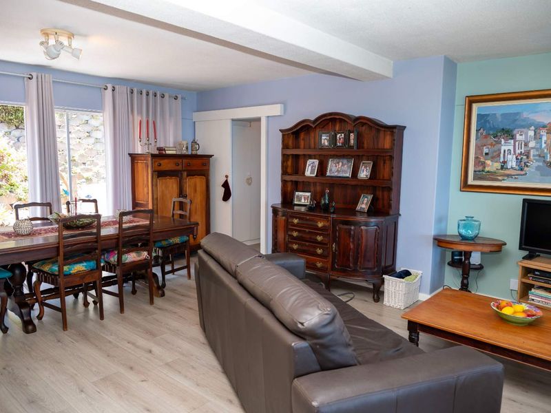 Brenton on Sea - Versatile Dual-Unit Coastal Home with Stunning Ocean Views - Photo 3