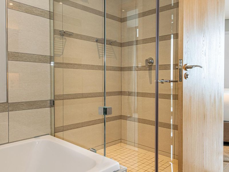 Where Excellence and Convenience Meet - Photo 9