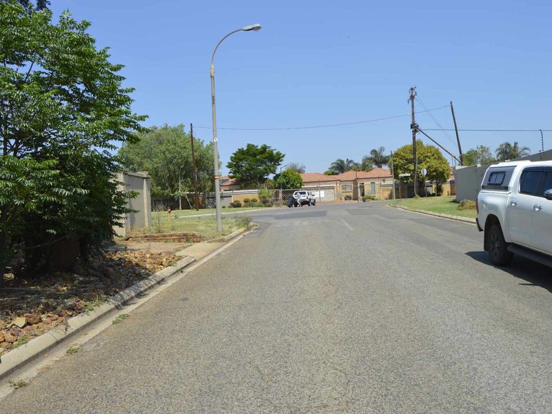 Vacant Stand for Sale – Pomona’s Hidden Gem - Photo 10