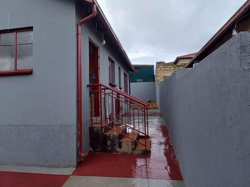 Gem valley house for sale - Photo 2