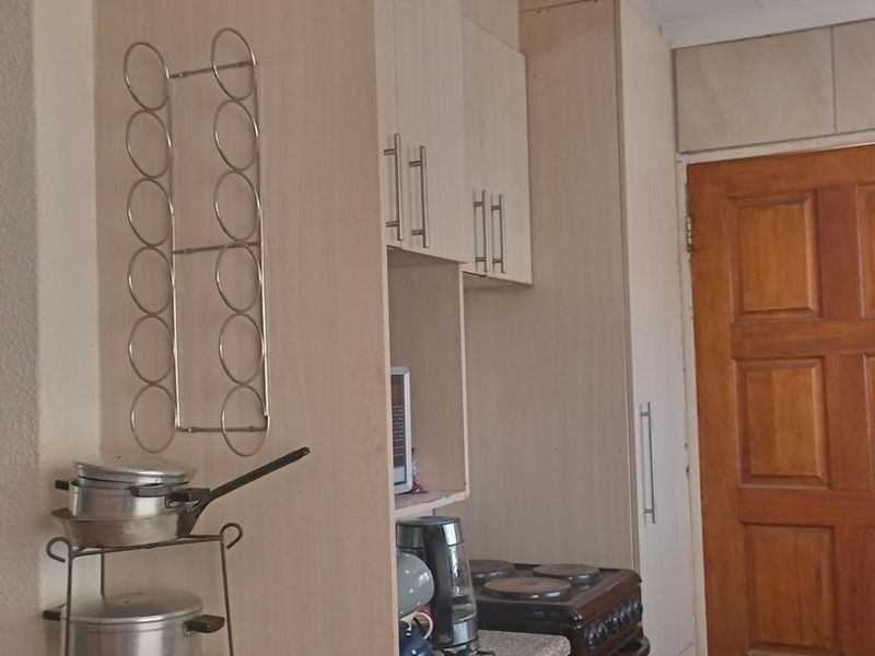 Affordable 2-Bed Home in Mahube Valley, Close to Amenities - Photo 9