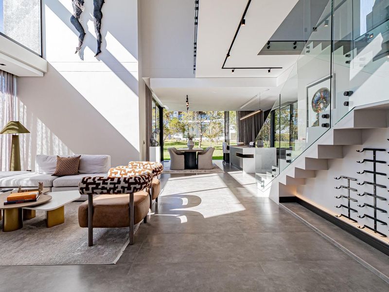 Ultra-Luxury Home with Exceptional Finishes - Photo 2