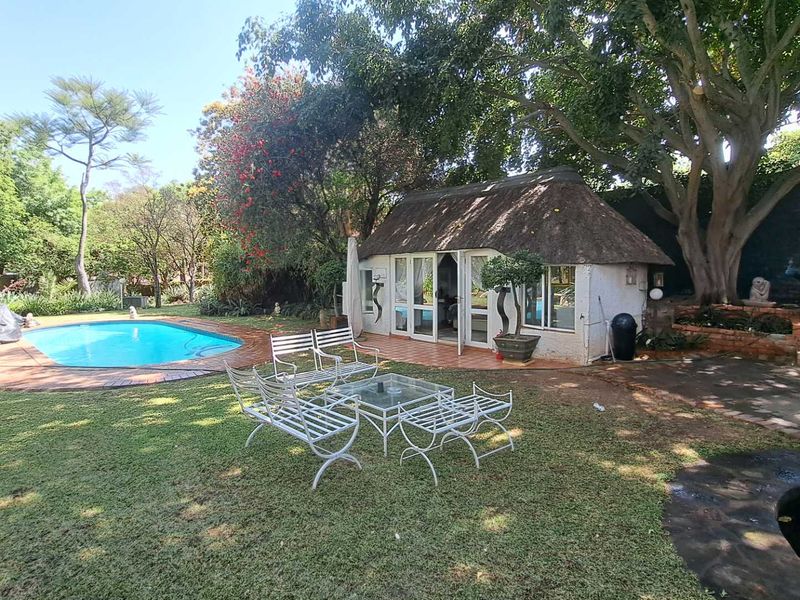 1 Bedroom Cottage - Photo 2