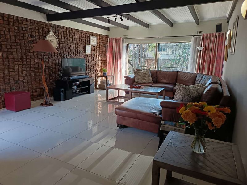 Large Family Home in the heart of Brackenhurst for sale - Photo 6