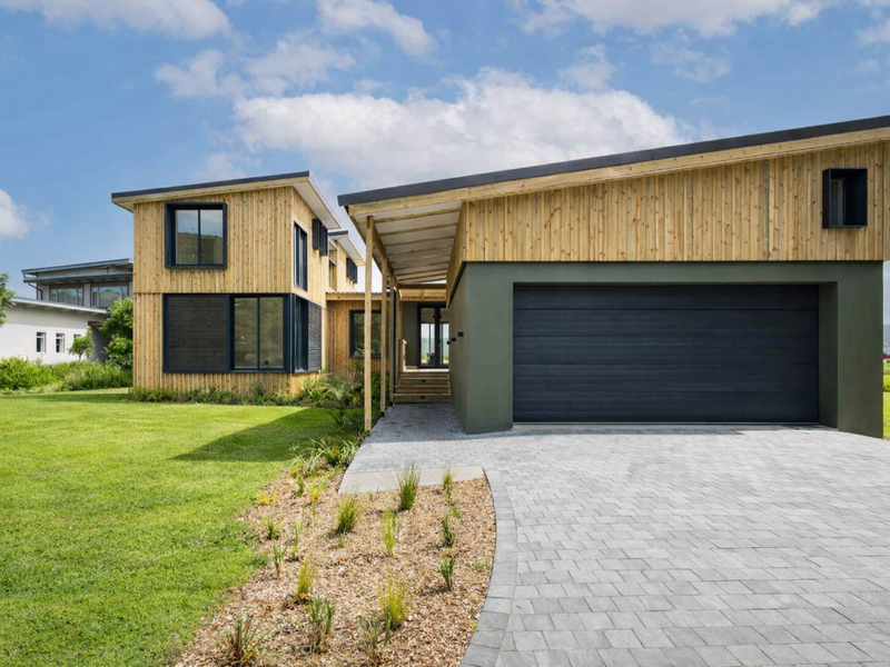 Stunning Timber Home in Brenton on Lake - Photo 2