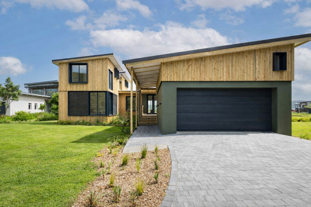 Stunning Timber Home in Brenton on Lake - Photo 2