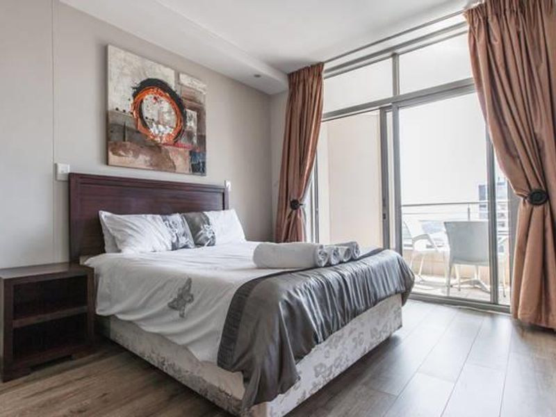 A MAGNIFICENT THREE BEDROOM FURNISHED PENTHOUSE - Photo 8