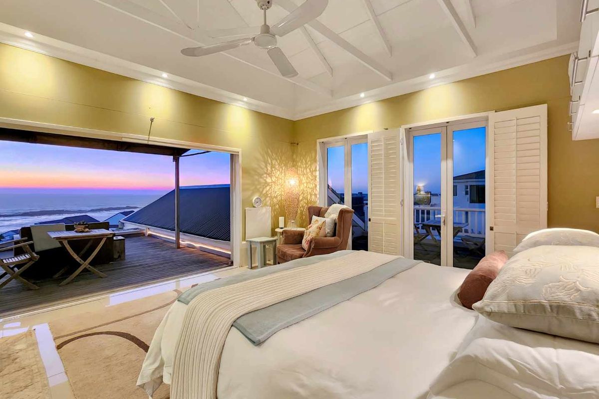 Beach & Beyond Villa | Where Calm Meets the Coast - Photo 5