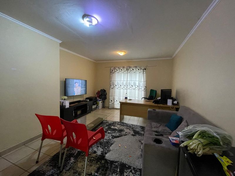 Charming 2-Bedroom, 1-Bathroom Ground Floor Apartment - Photo 10