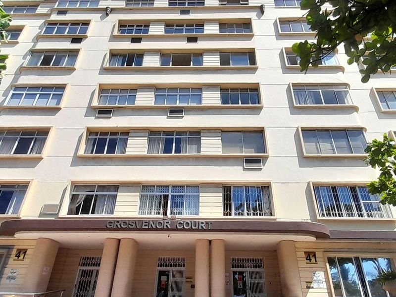 Prime Real Estate with Stunning Sea Views - Photo 7