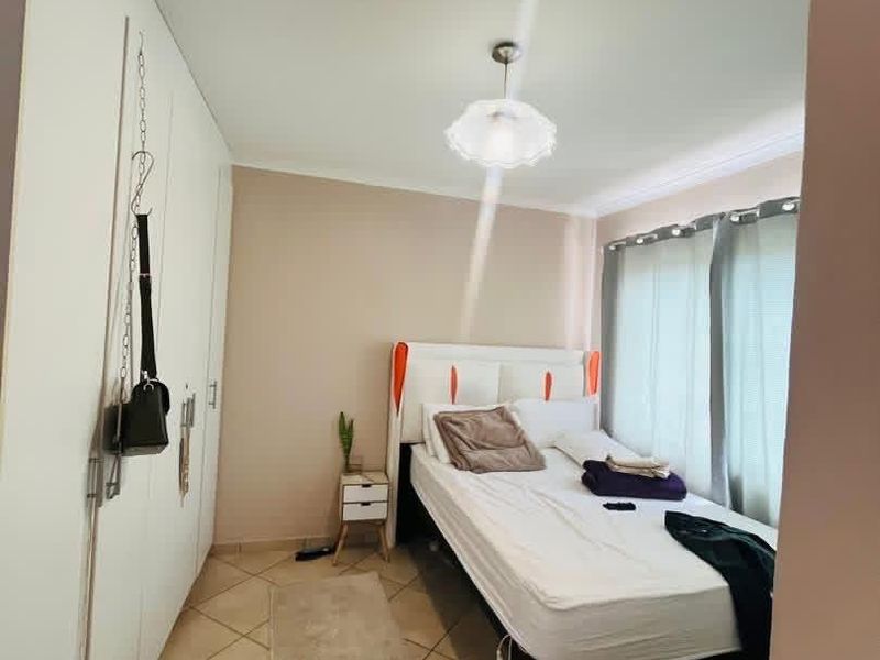 Comfort & Convenience At Bonsec Heights - Photo 3