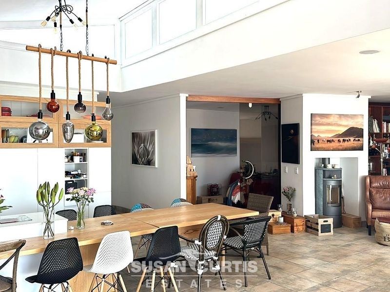 Luxury Penthouse - Photo 4