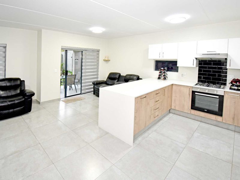 Pet-friendly Estate Living - Your dream home in Springwood! - Photo 4