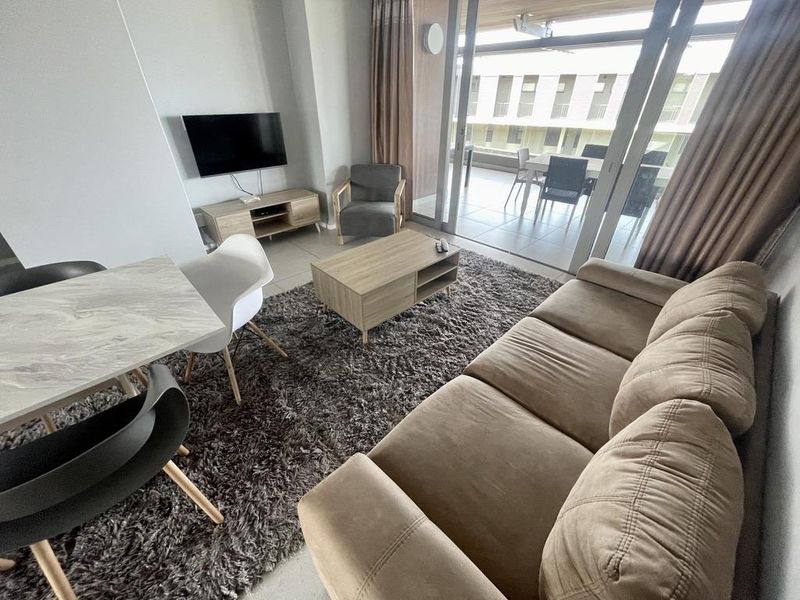 Hendra - Luxury 3 Bed, 3 Bath Apartment with Sea Views & Large Balcony - Photo 6