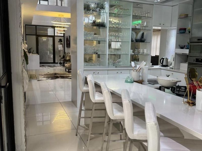 5 Bedrooms House For Sale in Auasblick - Photo 4