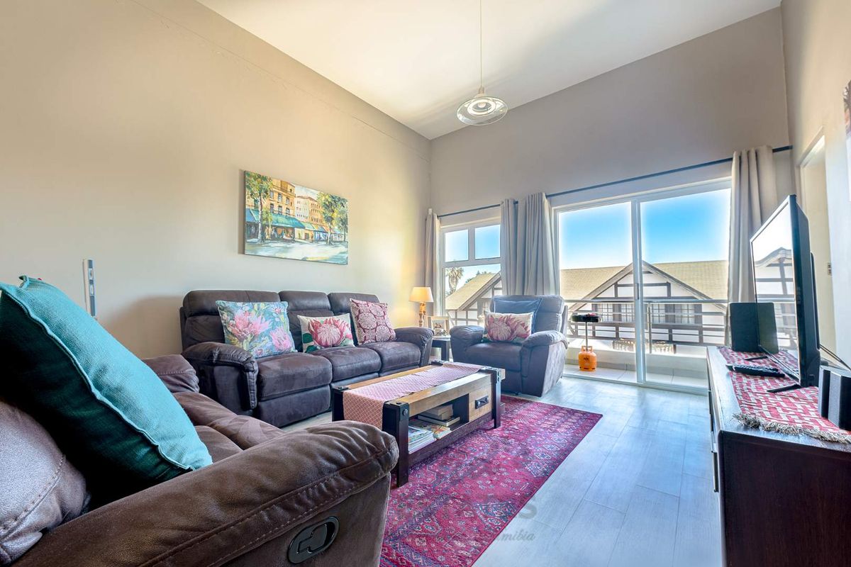 Furnsihed Townhouse to Rent in Central Swakopmund - Photo 3