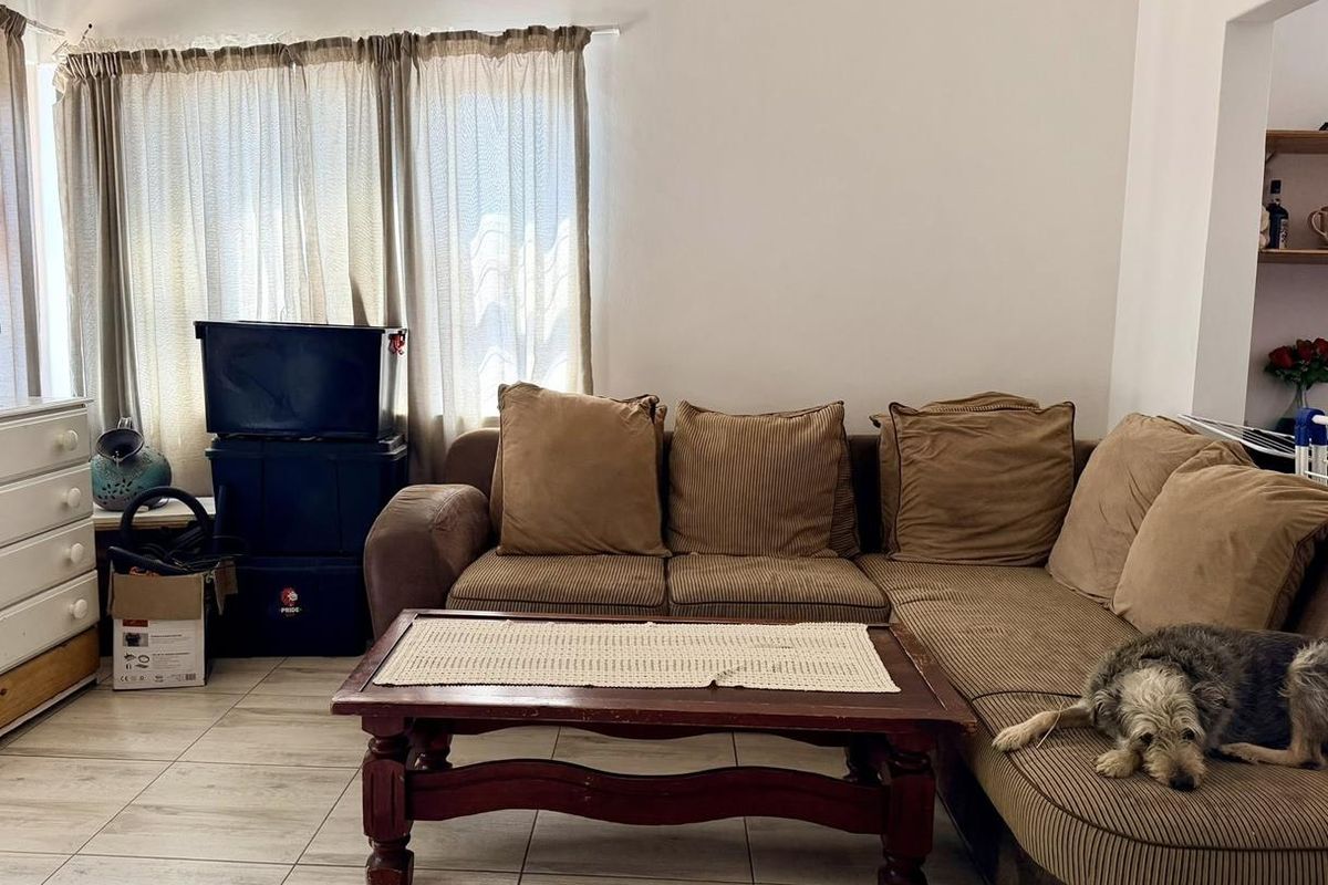 3 Bedroom House For Sale in Pionierspark - Photo 4