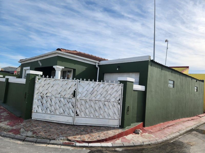 3 Bedroom House to Rent in Mandela Park - Photo 3