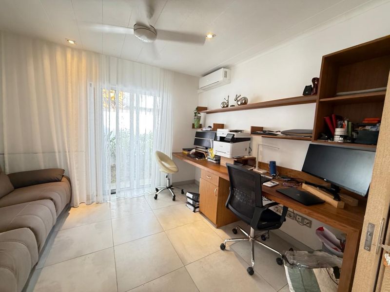 EXCEPTIONAL GRAND BAIE ESTATE - WHERE LUXURY MEETS TRANQUILITY - Photo 9