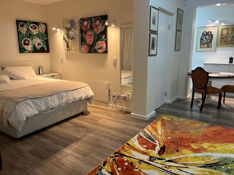 Beautifully decorated one bed apartment off the main house - Photo 4