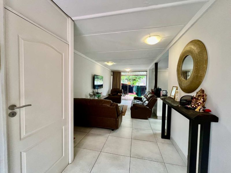 Hendra Estates introduces this Great starter home In Umgeni Park ! - Photo 8