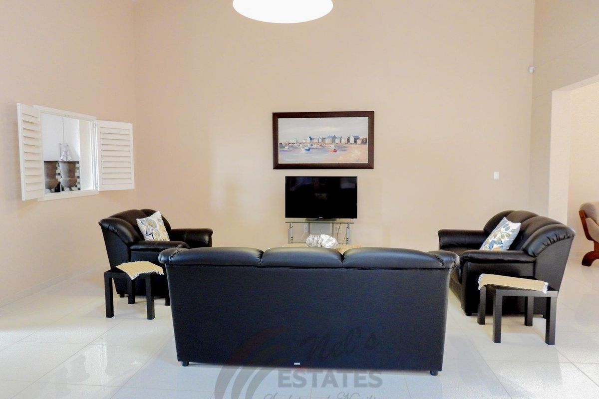 3 Bedroom House For Sale in Kramersdorf - Photo 3