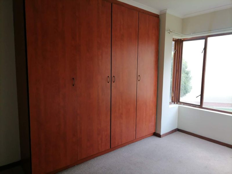 **Charming 2-Bedroom Apartment for Sale in 21 Zambezi Estates** - Photo 8