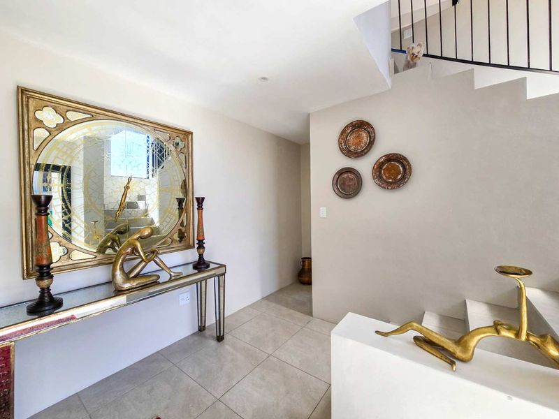 Secure estate living with spectacular views. - Photo 2