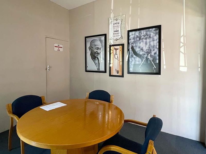 INDUSTRIAL MANUFACTURING WAREHOUSE AND OFFICES - Photo 5