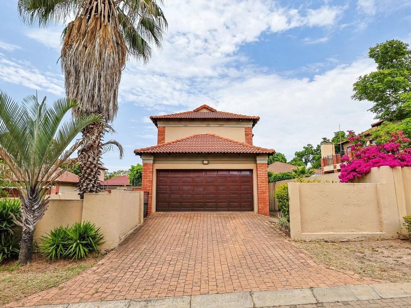 **Charming Fixer-Upper in Equestria!** - Photo 2